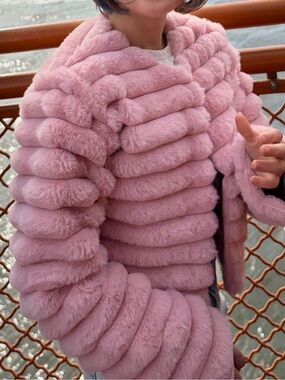 Girls' Pink Faux-Fur Ribbed Jacket SzM/8
